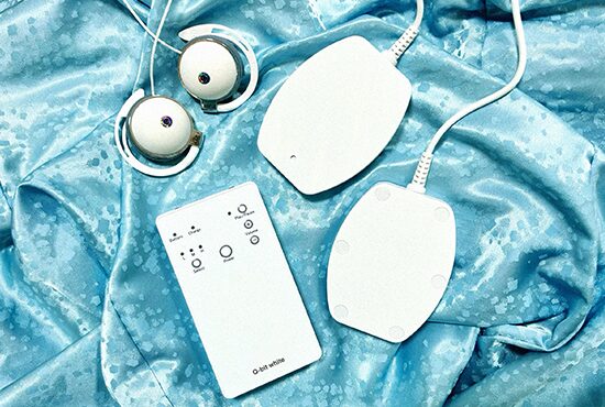 Q-bit whiteの画像